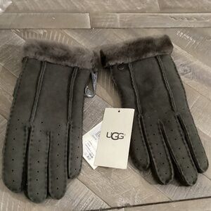 UGG Perforated Genuine Shearling Suede Gloves, size M